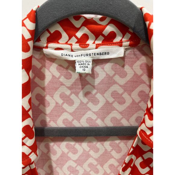 Diane Von Furstenberg Jeanne Red Chain Link Long Sleeve 100% Silk Wrap Dress 10 - Picture 3 of 6